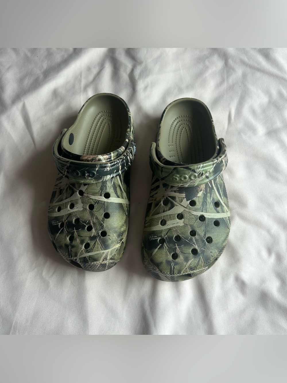 Crocs Classic Realtree Clogs – Women’s Size 6/Men’s Size 4
